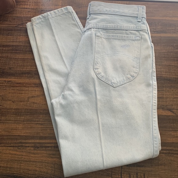 Vintage Chic Denim 90s Mom Jeans - Picture 4 of 7